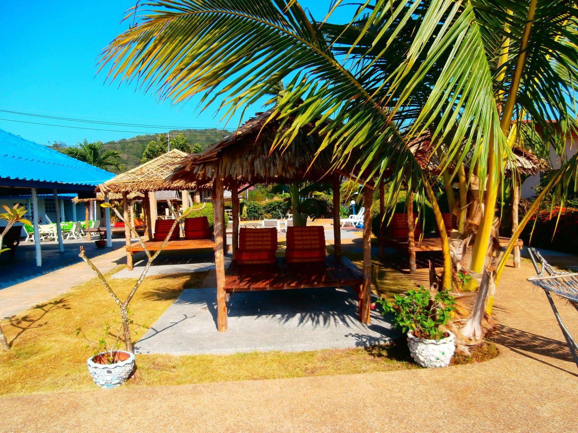 Hotel Fiji Palms Phuket Exterior foto